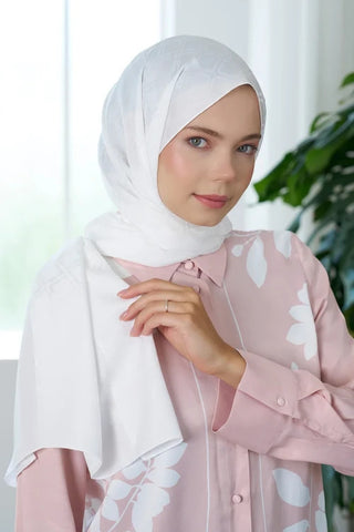 Timeless Koleksiyonu Kare Desen - Kırık Beyaz