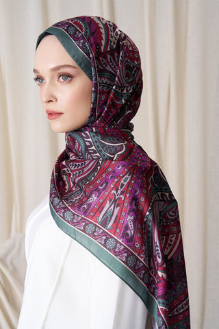 Tuba Bağ Historical Florentis Desen Şal - Yeşil