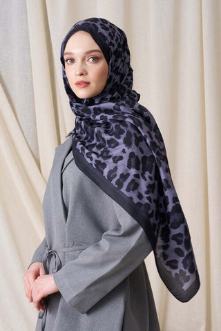 Kübra Kuş Historical Leopar Desen Şal - Siyah