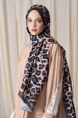 Büşra Sarıcalar Historical Leopar Desen Şal - Bej