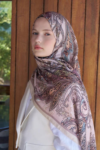 Kübra KOÇ Endless Alive Desen Şal - Latte