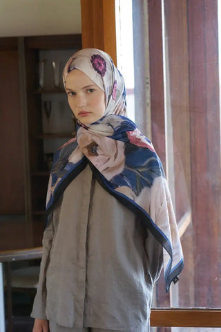 Endless Bloom Desen Şal - Lacivert