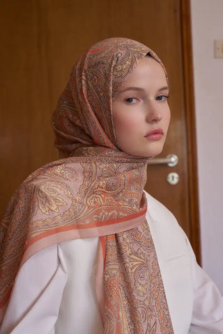 Tuğba BAĞ Fransız İpeği Saray Desen Şal - Turuncu