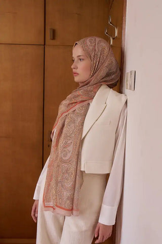 Tuğba BAĞ Fransız İpeği Saray Desen Şal - Turuncu