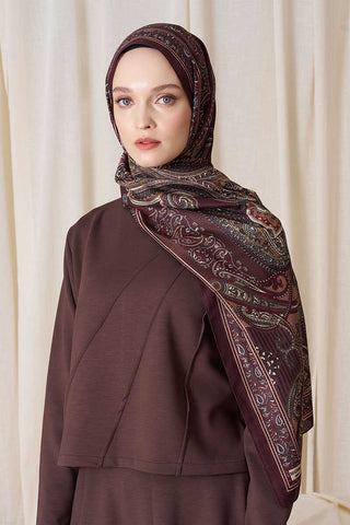 Kardelen Biçici HistoricalDionessaDes.Şal-Kahvereng