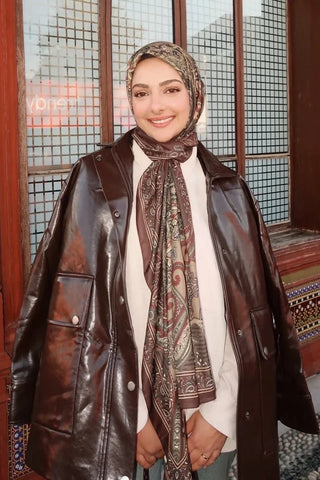 Kardelen Biçici HistoricalDionessaDes.Şal-Kahvereng