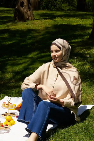 Rabia Hundi Hyper Zincir Desen Şal - Latte