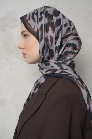 Leopar Desenli Pamuk Dokulu Şal - Gri