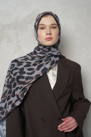 Leopar Desenli Pamuk Dokulu Şal - Gri